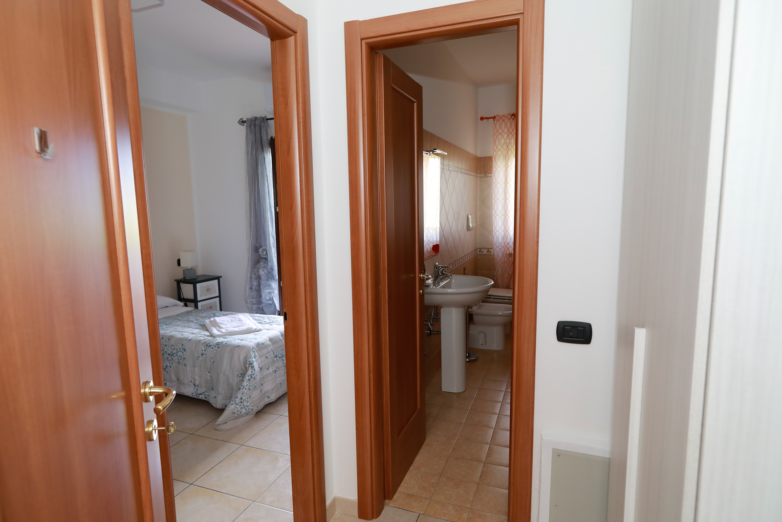Camera Genzana - Ingresso